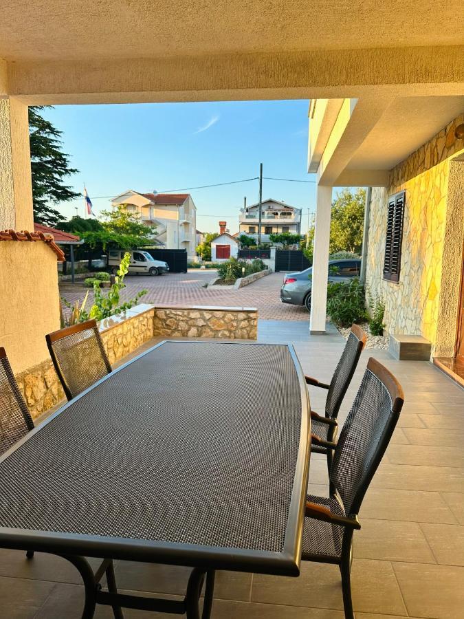 Apartmani Svemir Drage Exteriör bild