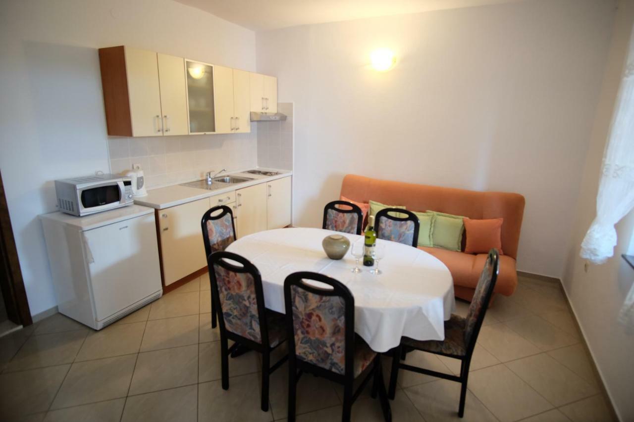 Apartmani Svemir Drage Exteriör bild