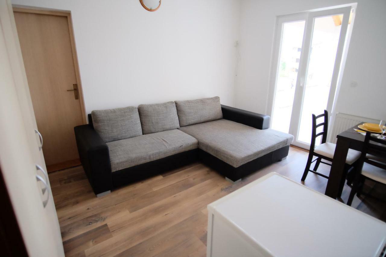 Apartmani Svemir Drage Exteriör bild