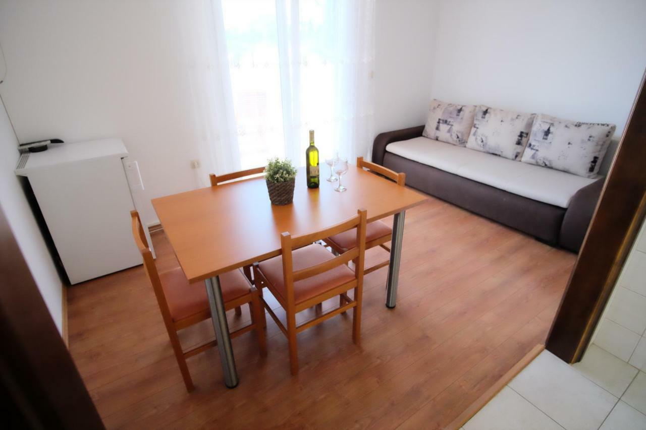 Apartmani Svemir Drage Exteriör bild